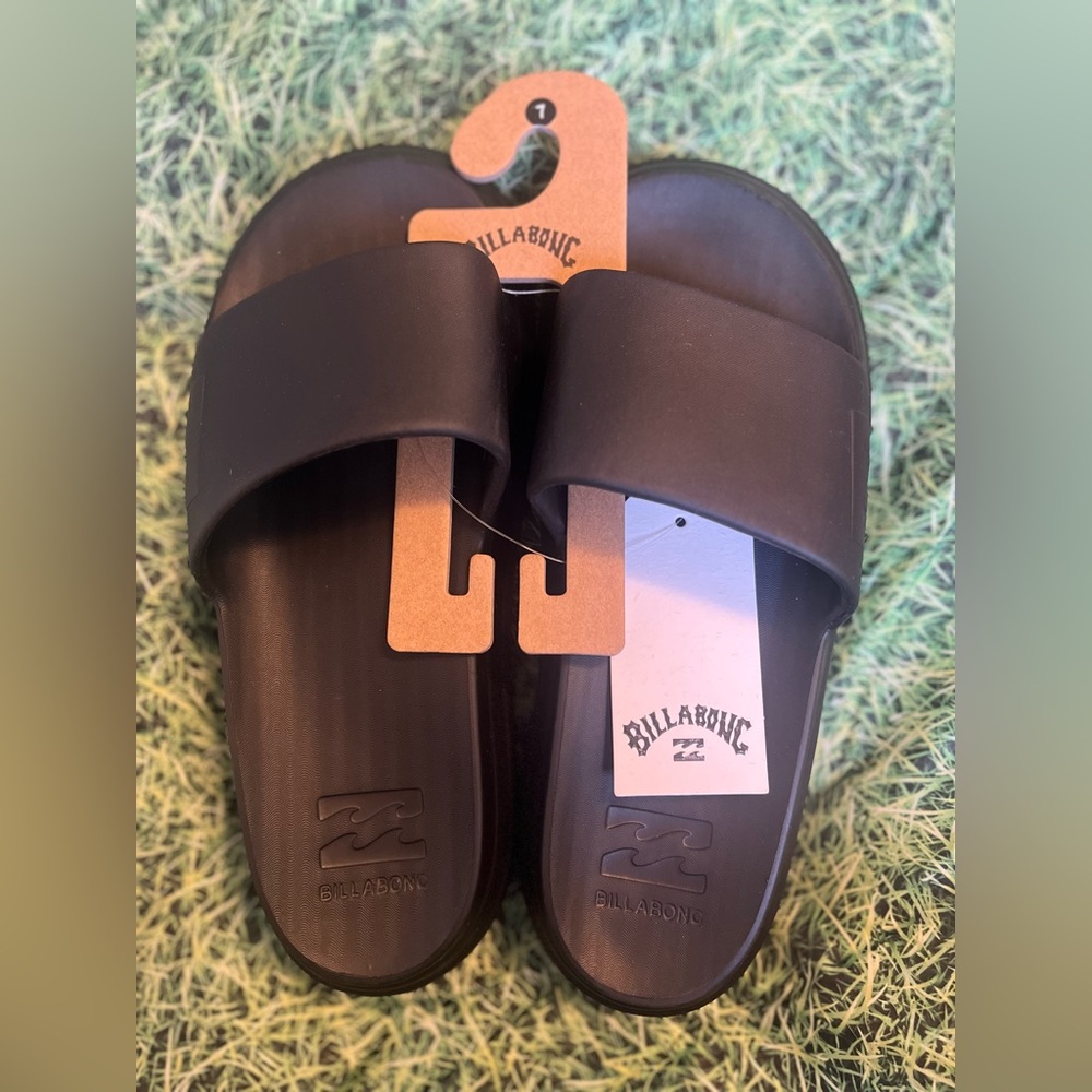BILLABONG BLACK CLOUD CUSHION SLIDES SIZE 7
